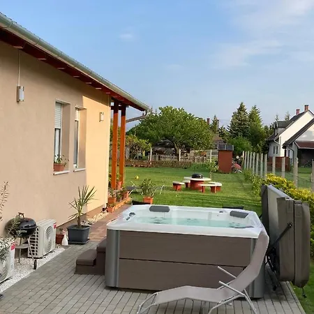 Holiday home Konrad Apartman